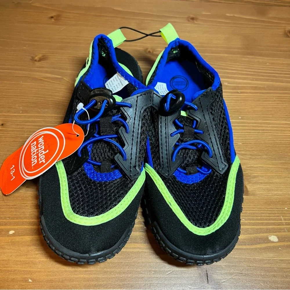 Boys Water Shoes Wonder Nation Blue Black NWT Size 13/1